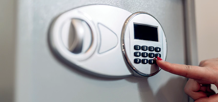 Jewelry Safe Cracking in Good Hope, California