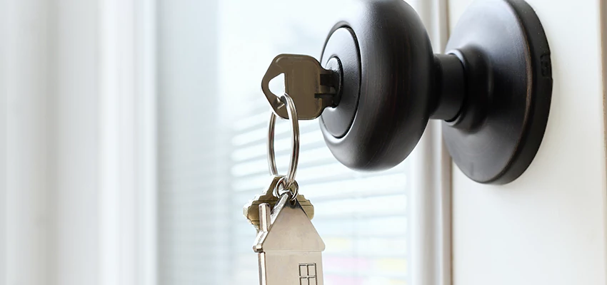 Bifold Door Knob Replacement in Good Hope, California