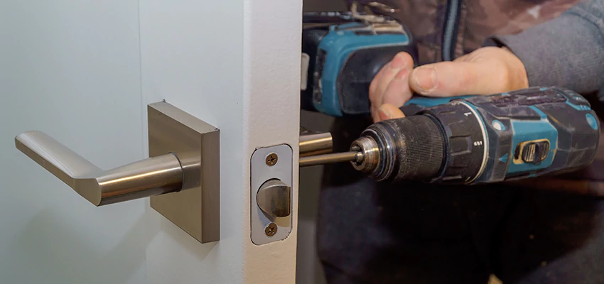 Broken Door Handle Lock Repair in Good Hope, California